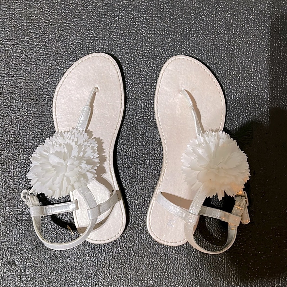 Girl’s white sandals Size 3 from Children’s place